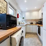 Charm Double En-Suite Bedroom 3
